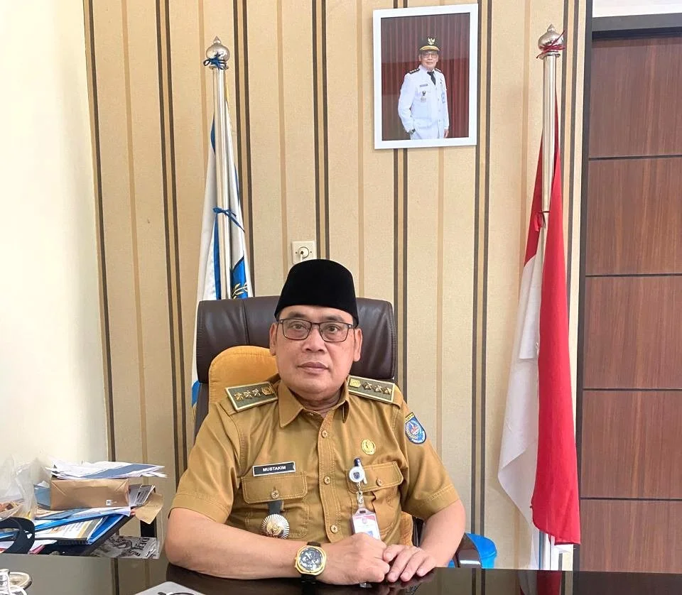 Camat Pancoran Mas Sosialisasikan Surat Edaran Wali Kota Terkait Penggunaan Air PDAM